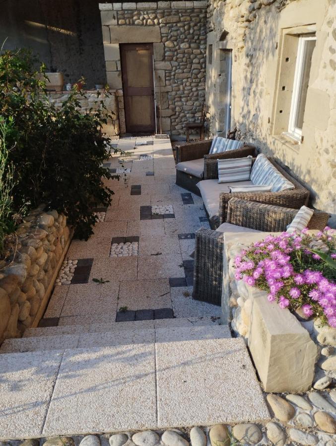 Retour Aux Sources Villa Saint-Lattier Exterior foto
